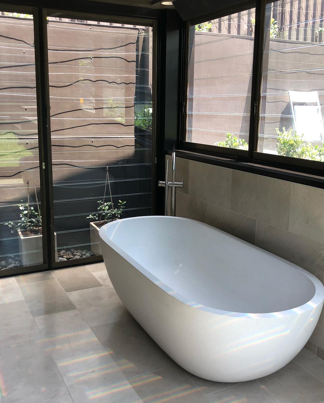 Pietra Bianca Ryese 1600mm Freestanding Bath