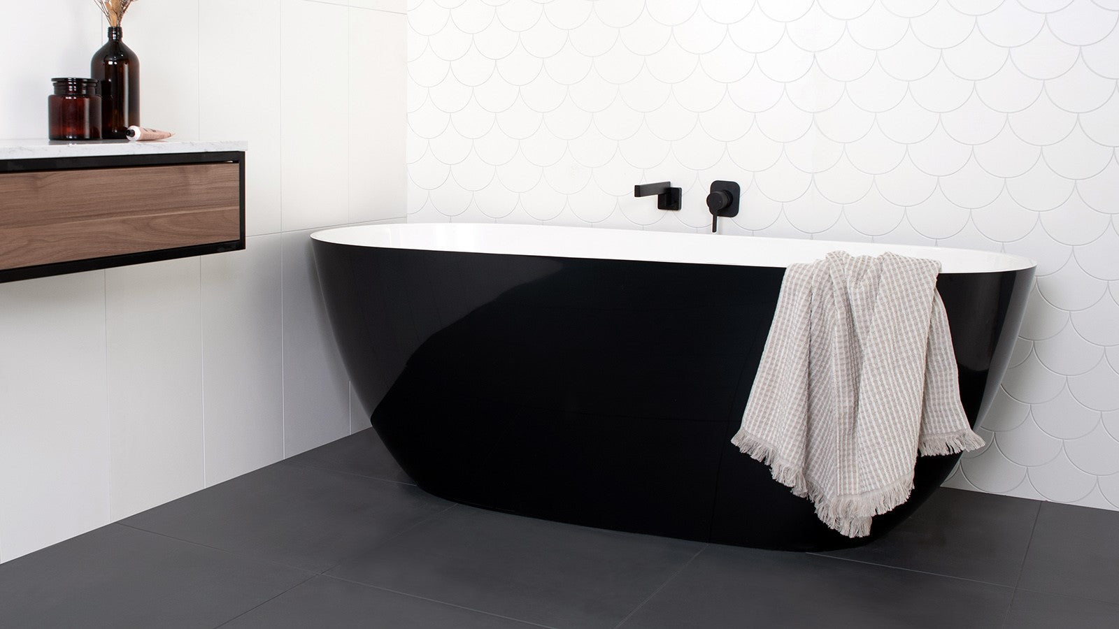 ADP Day Dream 1700mm Freestanding Bath